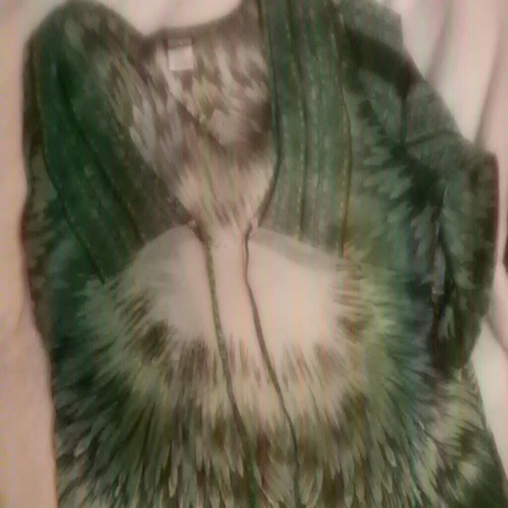 Top - Picture 3 of 4